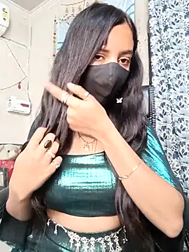 Parinaaz18 live sex cam