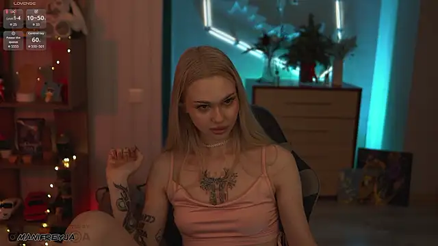 ManiFreyja's cam snapshot