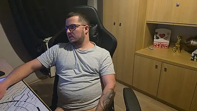 kevinnlovelly's cam snapshot