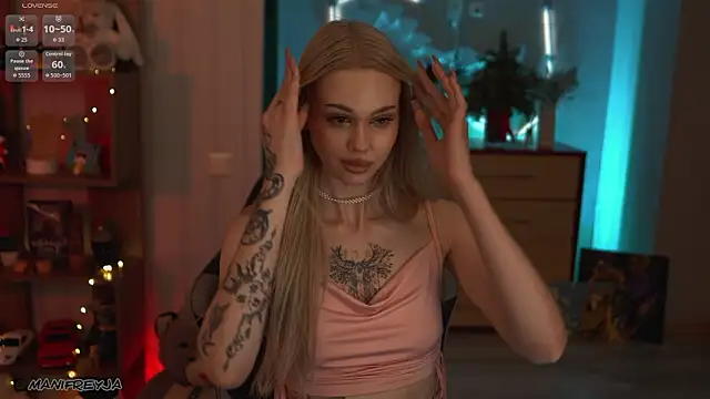 ManiFreyja's cam snapshot