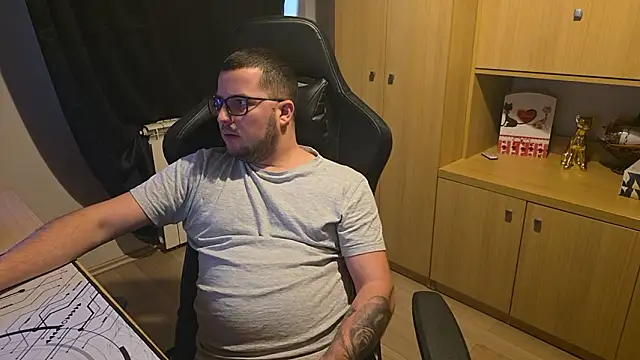 kevinnlovelly's cam snapshot