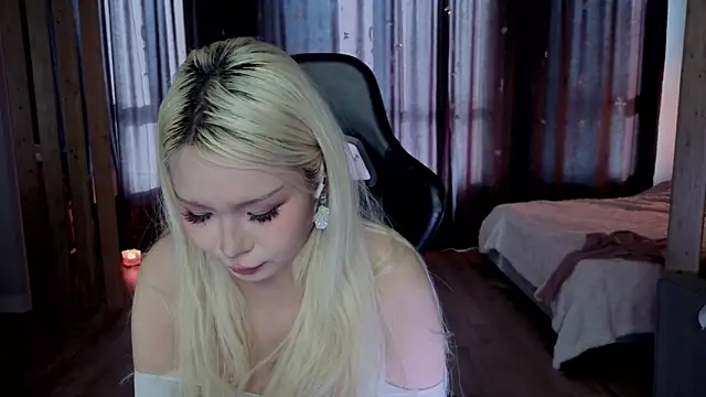 RileyMee live sex cam