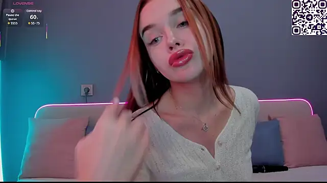 Malika_Lisan's cam snapshot