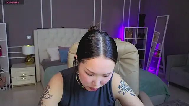 ElinaMotion's cam snapshot