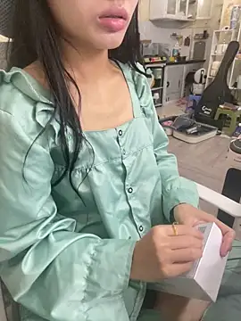 Mina048's cam snapshot