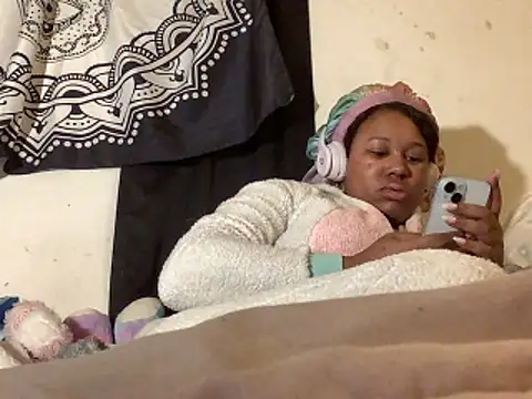 Sexy_ebony_BunNey's cam snapshot