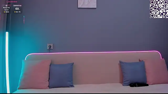 Malika_Lisan's cam snapshot