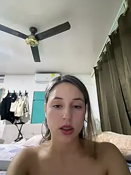 lriana_miller's cam snapshot