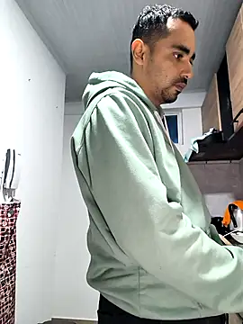 stivenlujan69 live sex cam