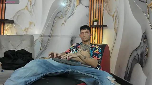 Straight_Guy22's cam snapshot