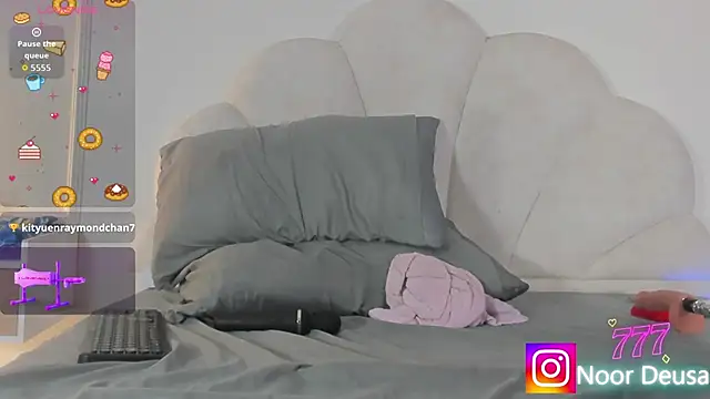 Candaceoweens's cam snapshot