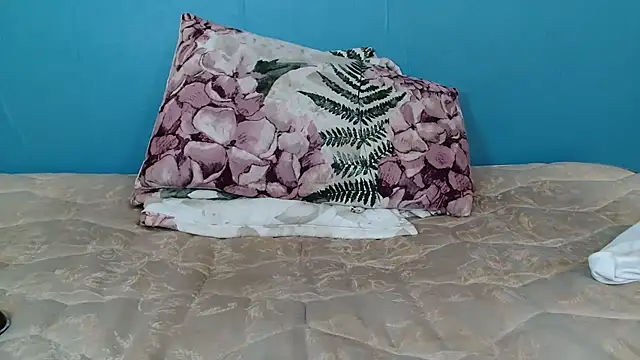 MissMoyo's cam snapshot