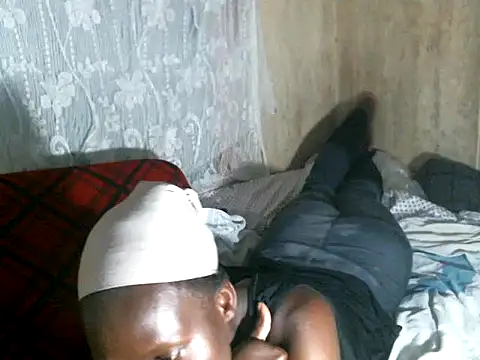 cute-shamza's cam snapshot