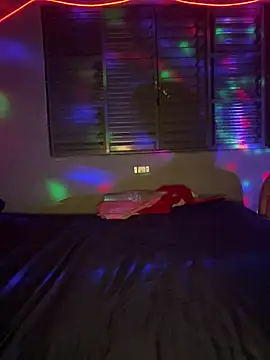 Casal_Sapekinha01 live sex cam