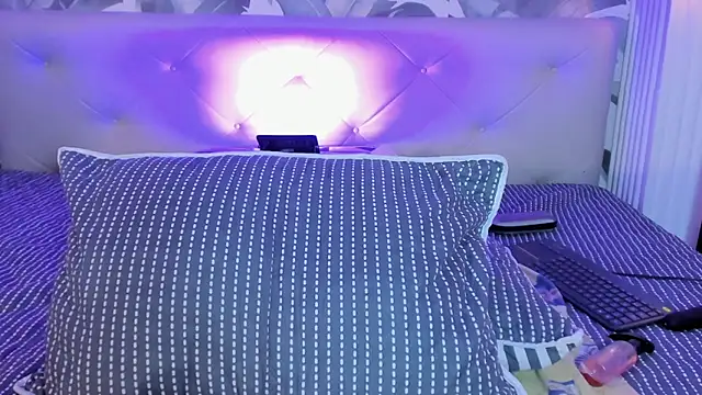 Sami_Evanns's cam snapshot