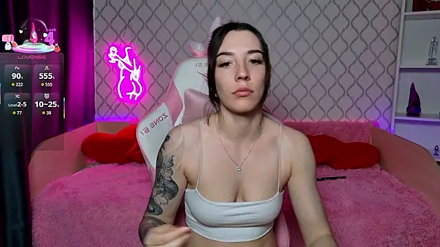 Curious_Lily's cam snapshot