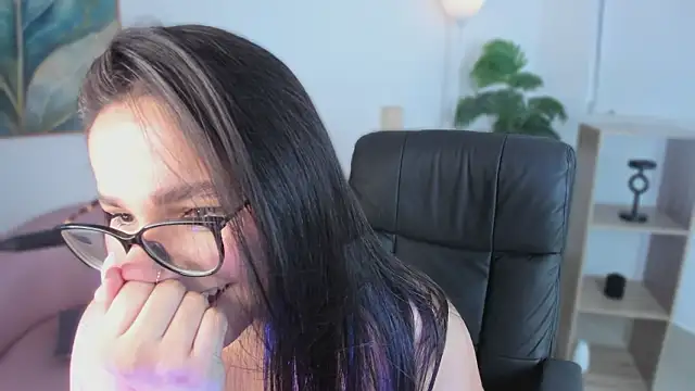 Ayha_khalaf live sex cam