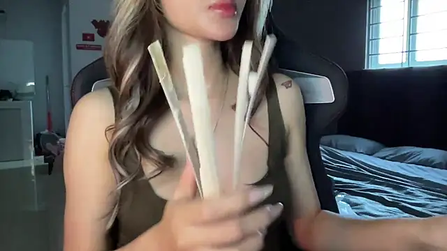 Min_sara69's cam snapshot