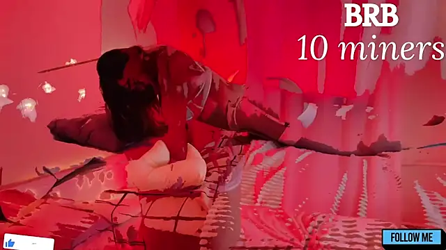 Emily_Gin's cam snapshot