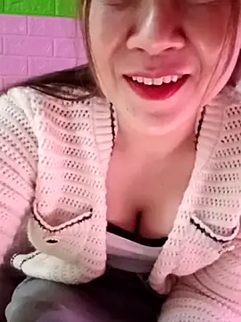 Lily-ross22's cam snapshot