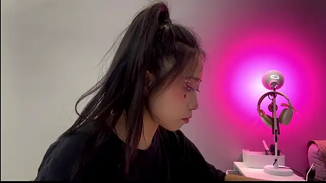 SweetMiaXO's cam snapshot