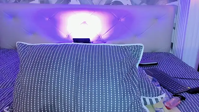 Sami_Evanns's cam snapshot