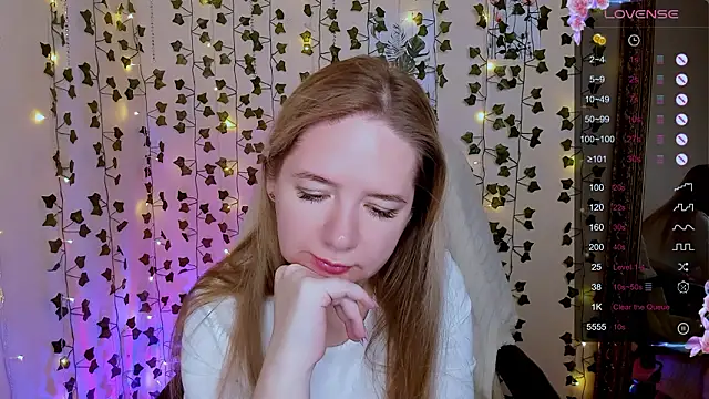 Evaa_Grey's cam snapshot