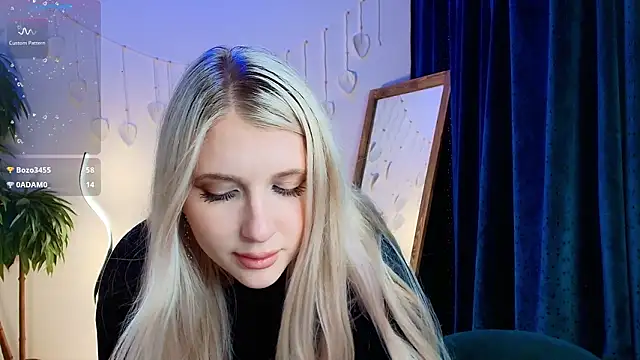 Evacadooo's cam snapshot