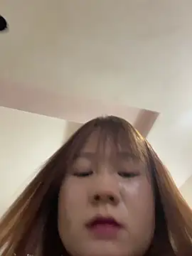 Liness101's cam snapshot