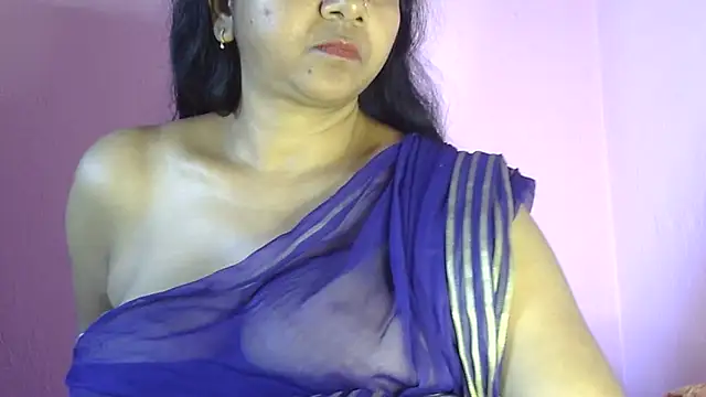 Pooja-suman's cam snapshot