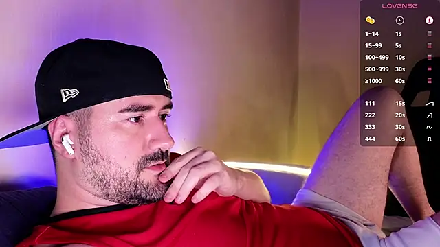 DominantTheo live sex cam