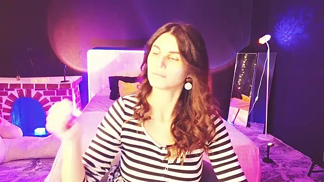 EmilyReal's cam snapshot