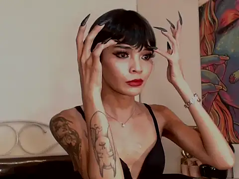 PHLauraLove live sex cam