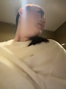 KiraSunshine live sex cam