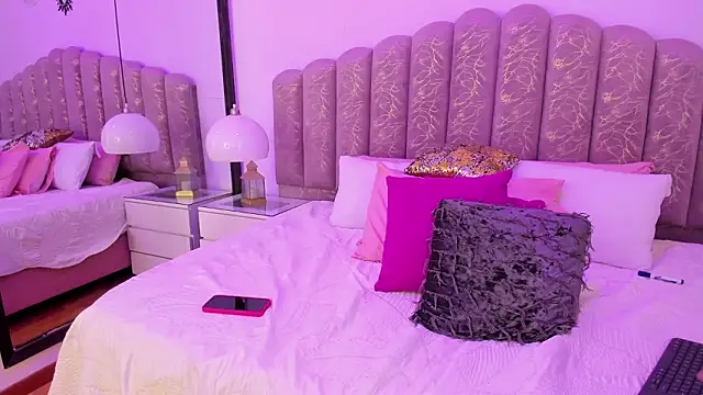 Amy_Ferreira's cam snapshot