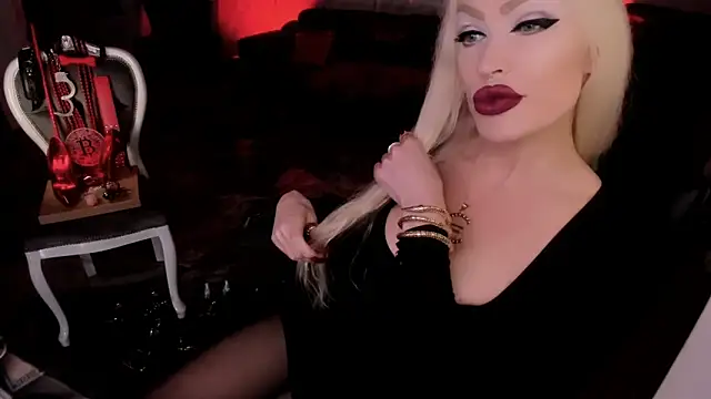 FinDomGod's cam snapshot