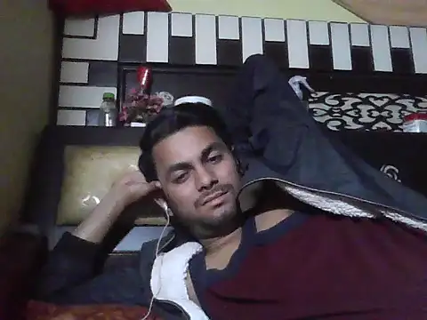 Stubborndesiboy live sex cam