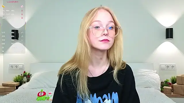 GhisllaineWestler's cam snapshot