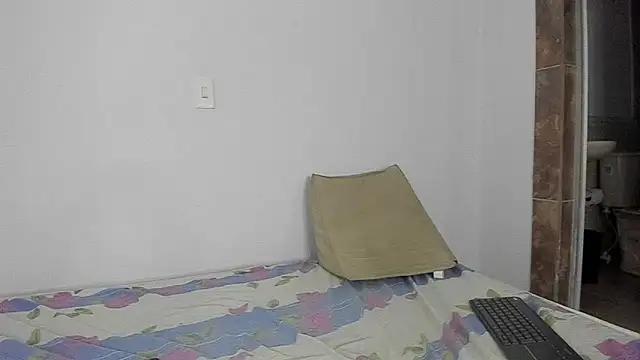 cirosky_elchicopolla's cam snapshot