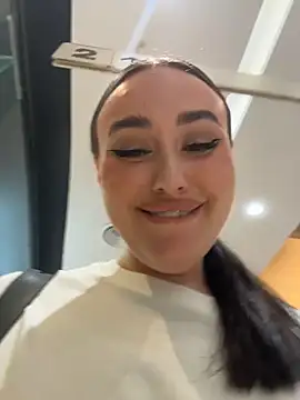 KiraSunshine's cam snapshot