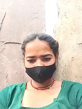 Sunali_Bendre's cam snapshot