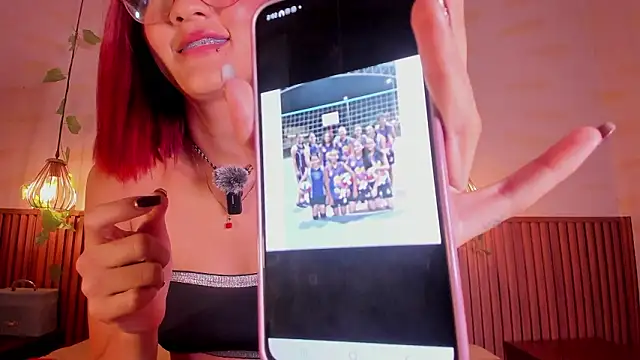 daphne_courtis's cam snapshot