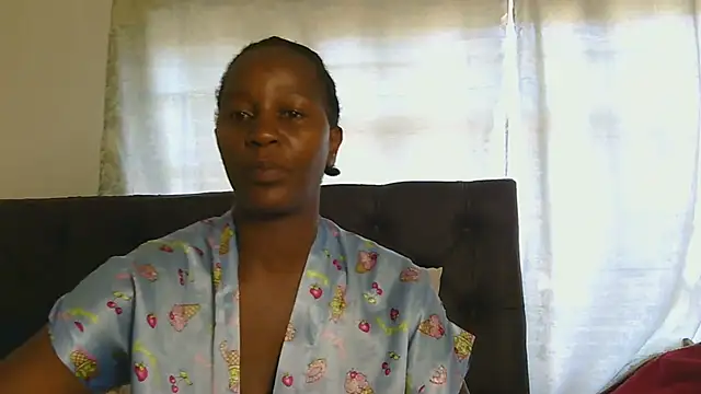 sluttylaura21's cam snapshot