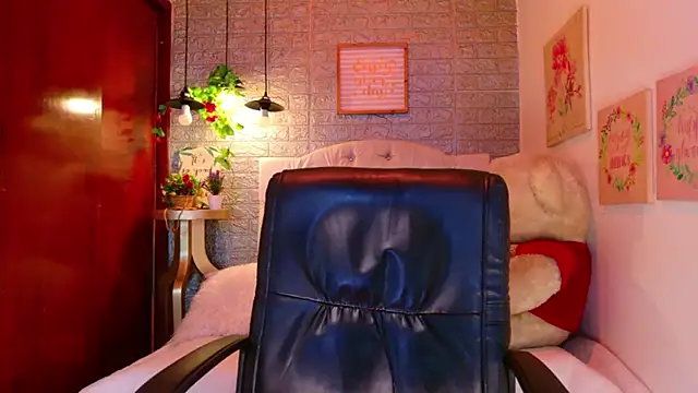 meghan_nill's cam snapshot