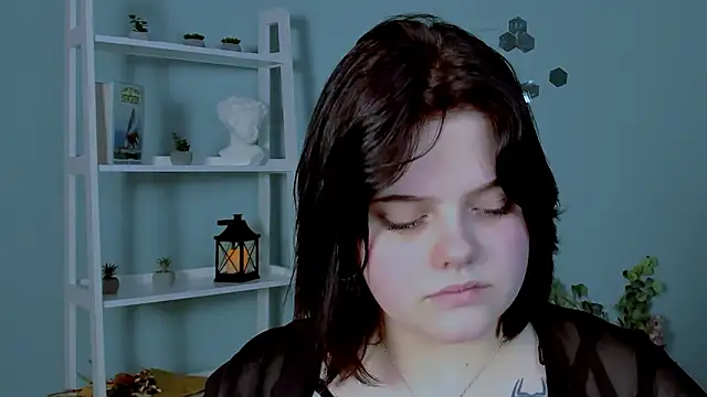 lika_pop's cam snapshot