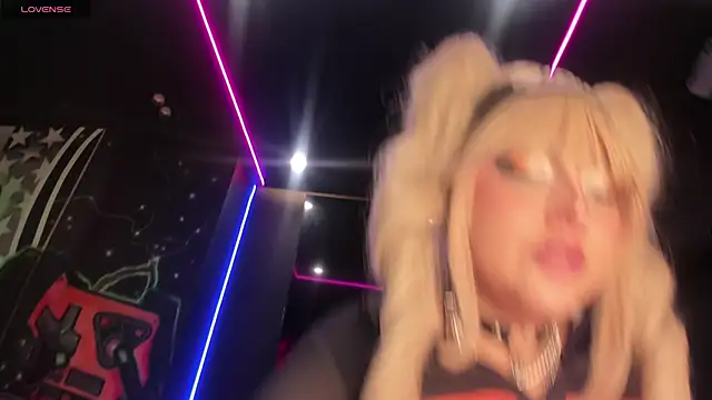 SamanthaaReed's cam snapshot