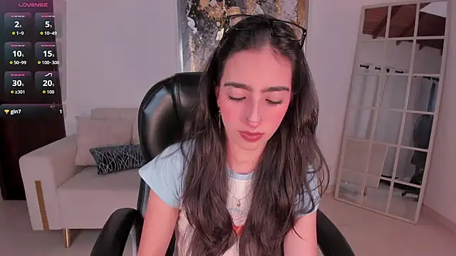 LarisaSmirnov's cam snapshot