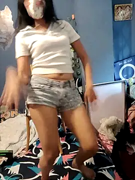 Koziekylie's cam snapshot