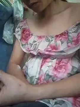 simi-lucy's cam snapshot