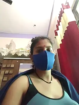 Maahi-Queen live sex cam